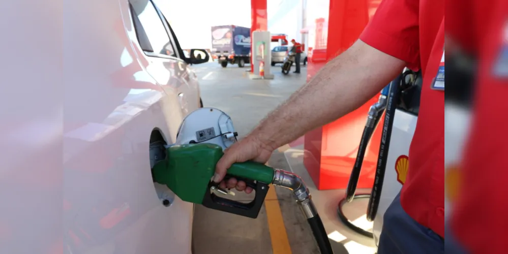 Imagem ilustrativa da imagem Petrobras anuncia aumento no gás, gasolina e diesel e gás