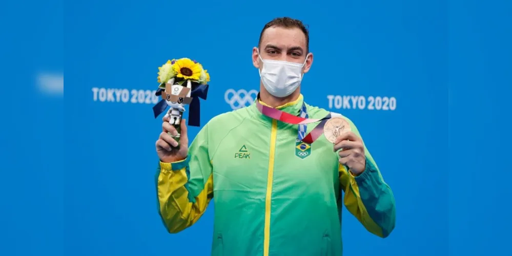 Imagem ilustrativa da imagem Fernando Scheffer traz o bronze para o Brasil na natação