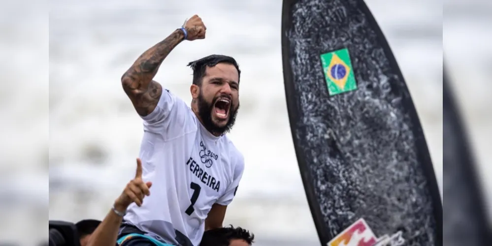 Imagem ilustrativa da imagem Italo Ferreira conquista o 1º ouro do Brasil em Tóquio