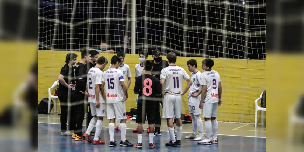 Imagem ilustrativa da imagem ACGF recebe o Arapoti pela estreia do Paranaense Sub-16