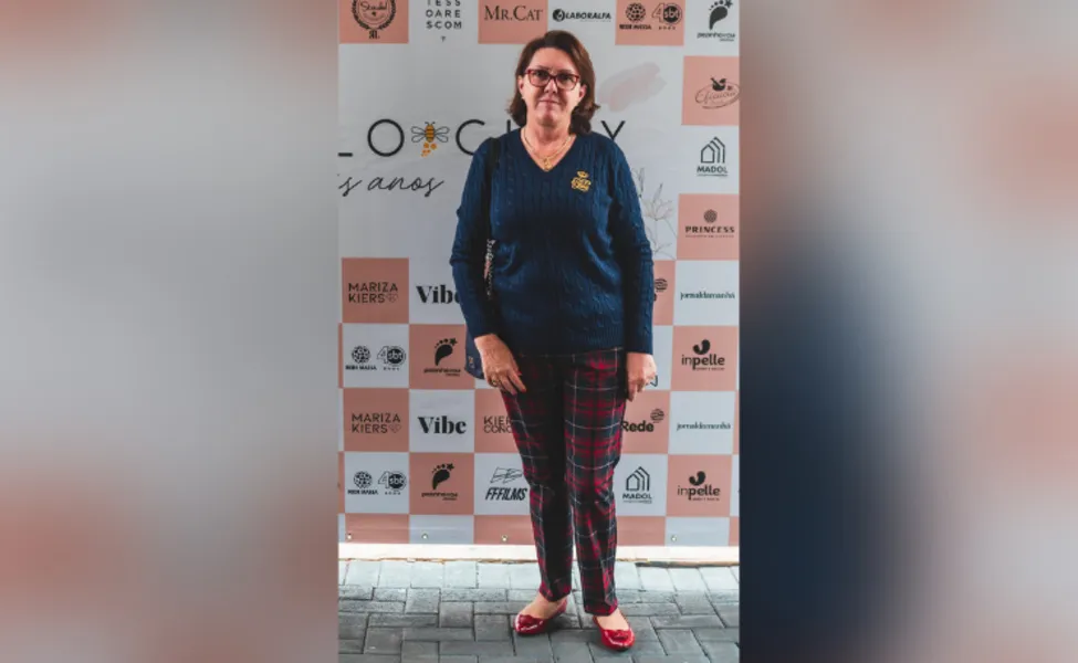 REGISTRO – Lucia do Valle esteve recentemente prestigiando o início das celebrações dos seis anos da coluna RC do Jornal da Manhã e portal aRede e dezessete anos de colunismo social deste colunista.