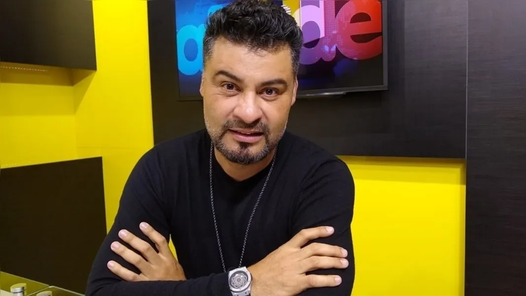  TROCA DE IDADE - O ex - prefeito Marcelo Rangel foi muito cumprimentado no último domingo (12) pela passagem de seu aniversário. Da coluna RC os votos de realizações e felicidades.