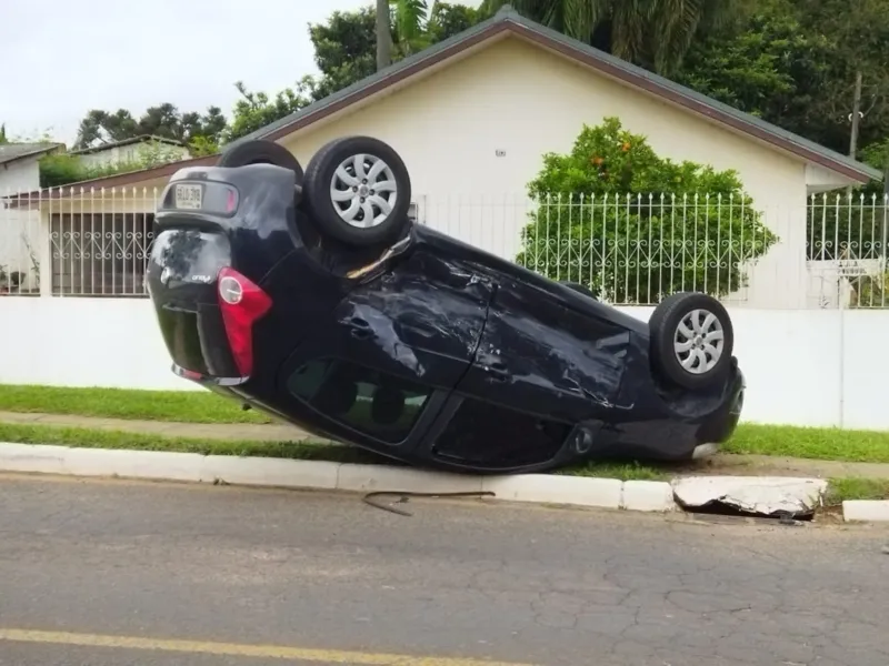 Homem de 34 anos conduzia o veículo Fiat Palio