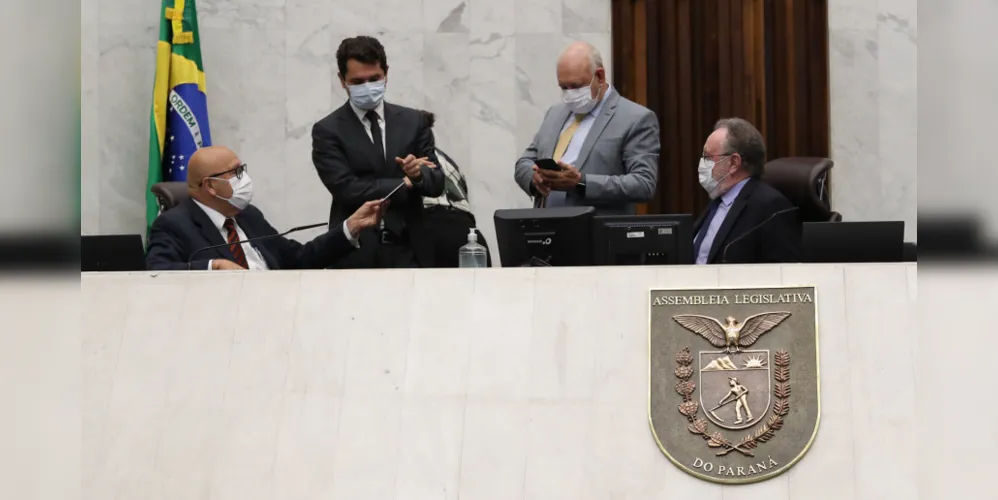 Proposta altera a legislação e permite ao Governo do Estado fazer a partilha da cota-parte para 11 cidades que atuam como produtores de matéria-prima