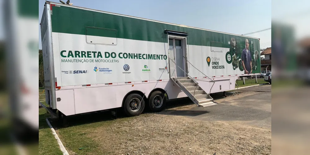 Curso é realizado em parceria com o Senai. Iniciativa oferece turma exclusiva para público feminino em virtude do Outubro Rosa