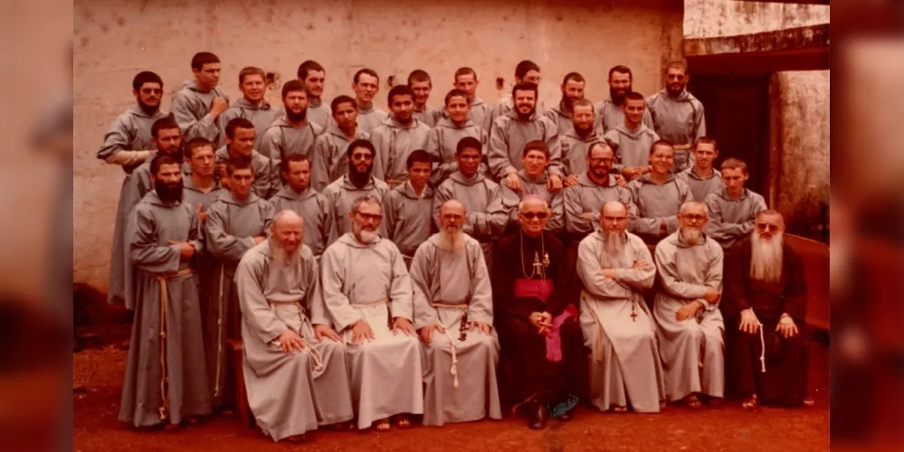 Coluna 'Na Trilha da Fé': Os frades acolhidos por dom Geraldo.