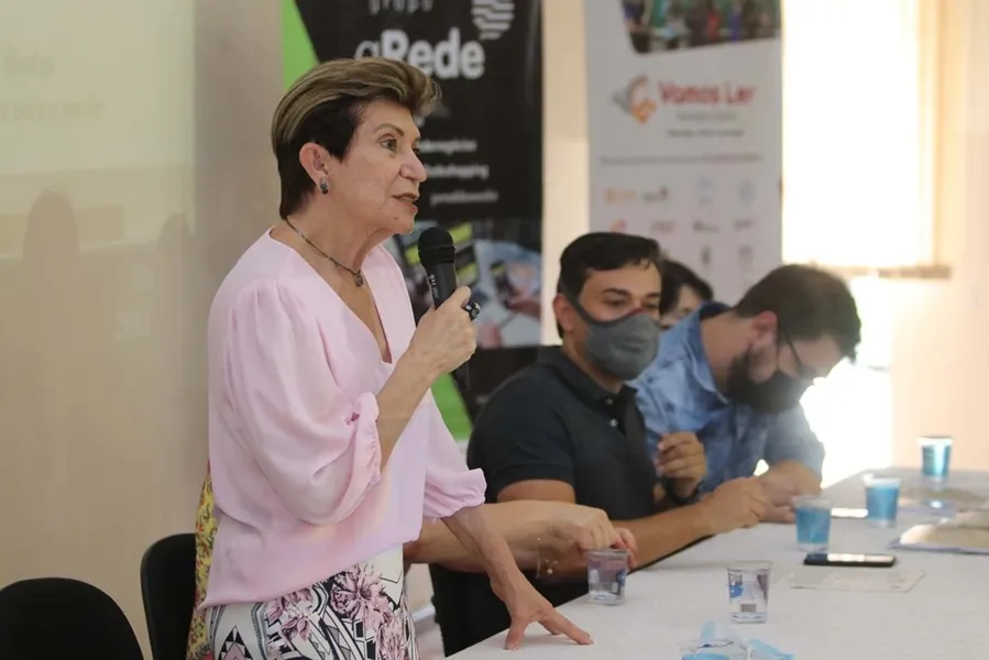 Concurso do Vamos Ler premia alunos em Ponta Grossa