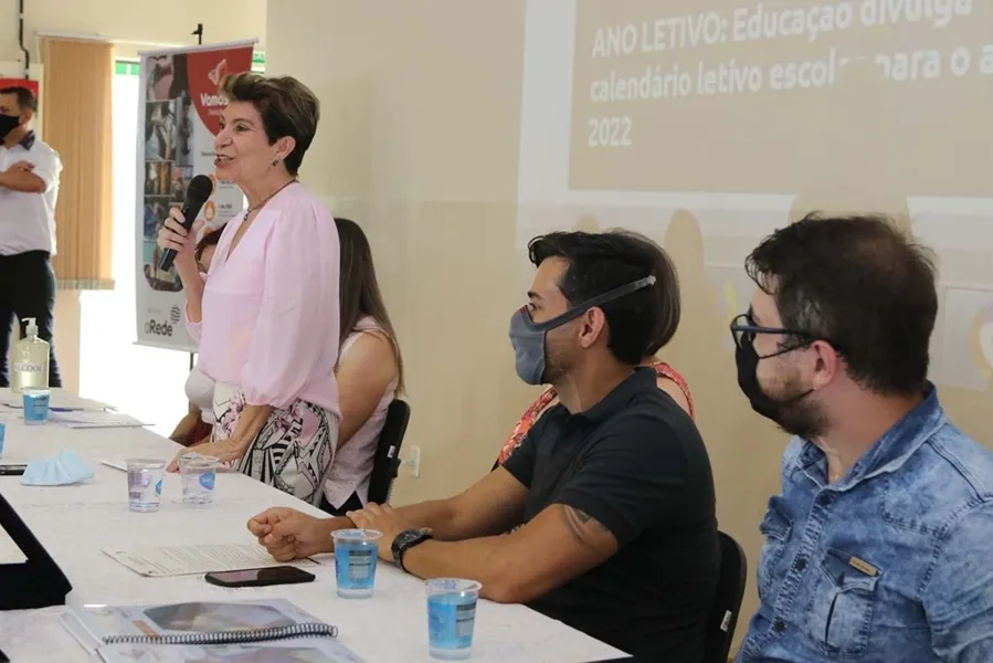 Concurso do Vamos Ler premia alunos em Ponta Grossa