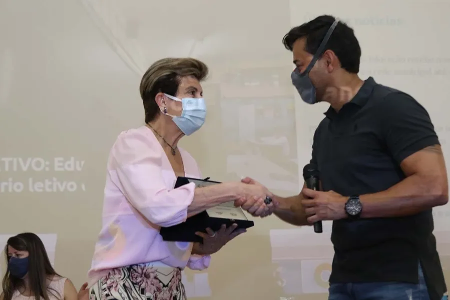 Concurso do Vamos Ler premia alunos em Ponta Grossa