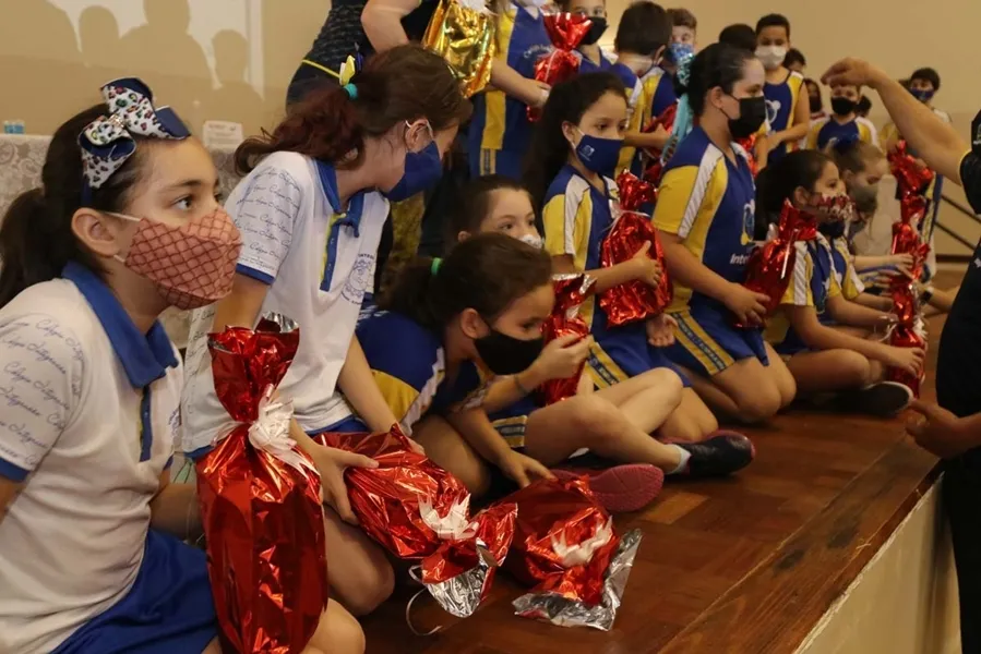 Concurso do Vamos Ler premia alunos em Ponta Grossa
