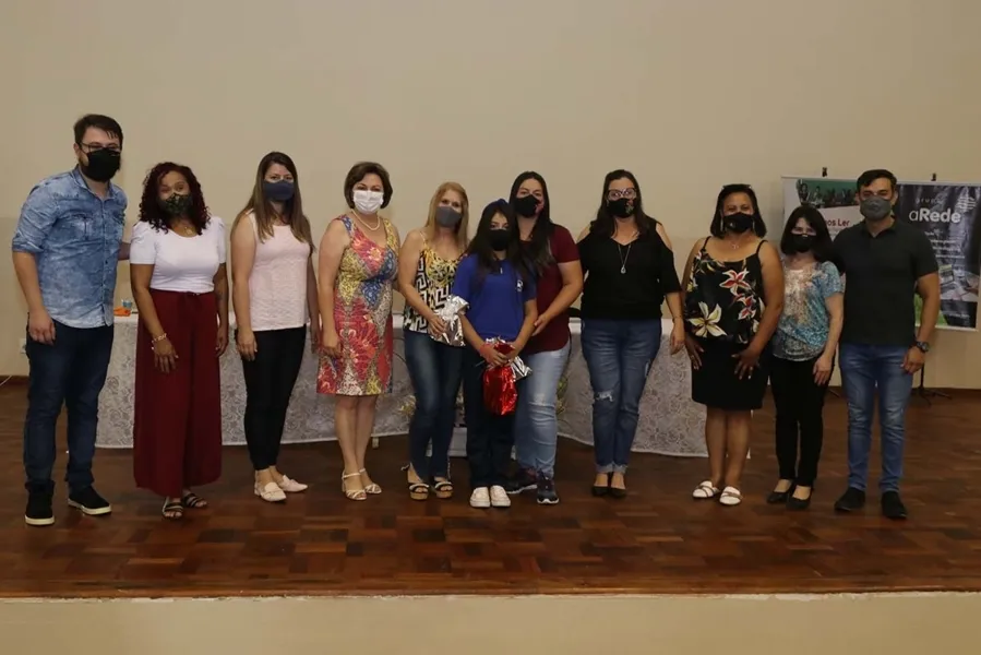 Concurso do Vamos Ler premia alunos em Ponta Grossa