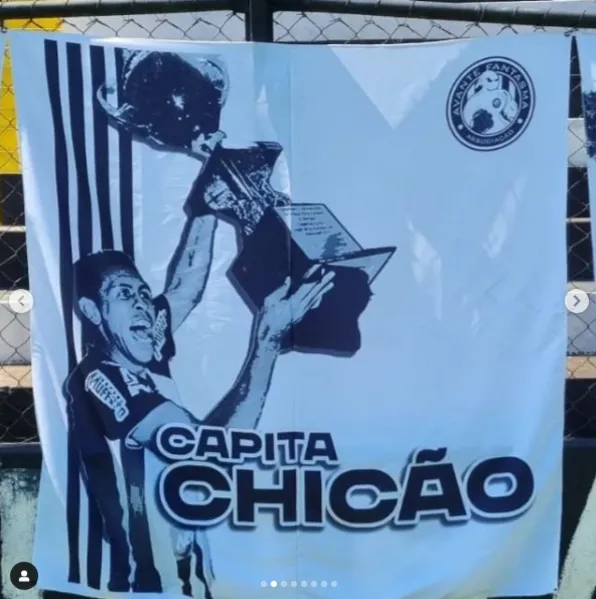 Torcida homenageia grandes nomes do Fantasma no GK
