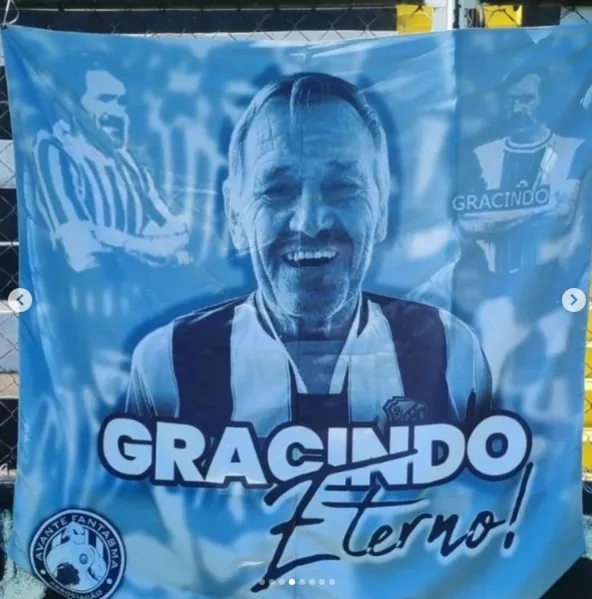Torcida homenageia grandes nomes do Fantasma no GK