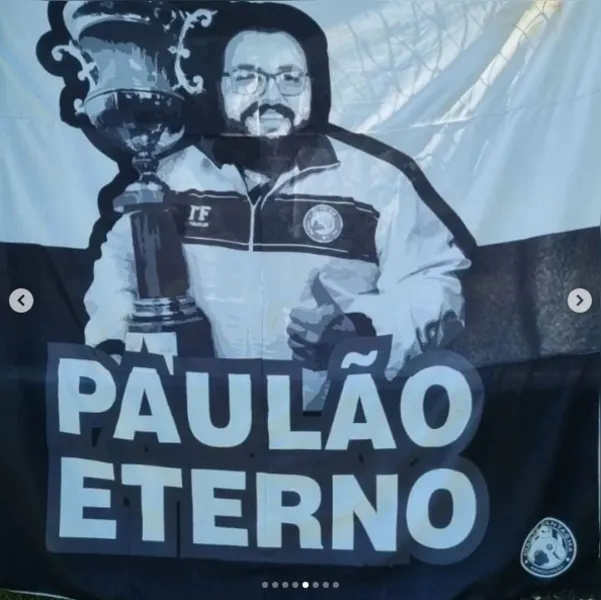 Torcida homenageia grandes nomes do Fantasma no GK