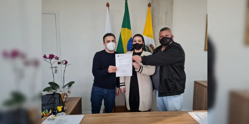 Parlamentar foi recebido pela prefeita Elisangela Pedroso e pelo vice Jeverson Gomes neste fim de semana