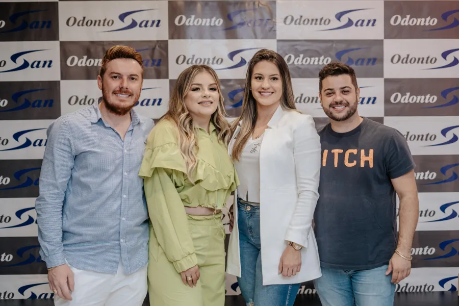 Eraldo Peters, Jhenifer Claudino, Jaqueline Mufalo e Rafael Gabardo