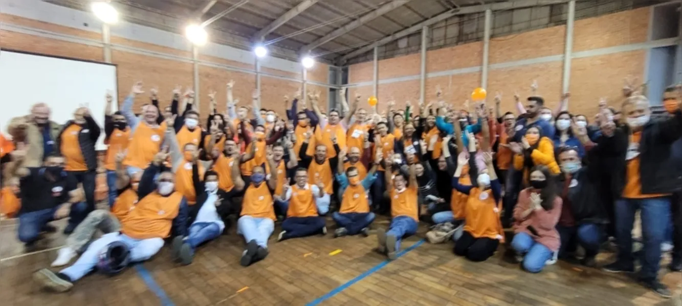 Veja fotos da comemoração da vitória de Sanches Neto