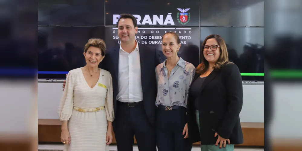 Prefeita Elizabeth Schmidt participou de evento na manhã da última quarta-feira (6), no Palácio Iguaçu