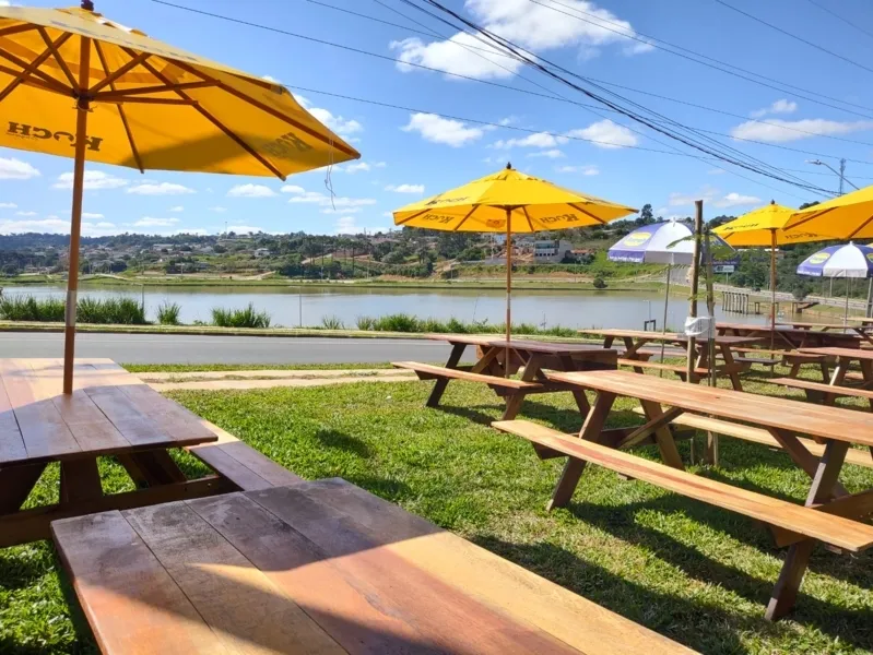 Com vista frontal para o Lago de Olarias, o novo espaço terá muita música boa, chopps deliciosos e lanches artesanais
