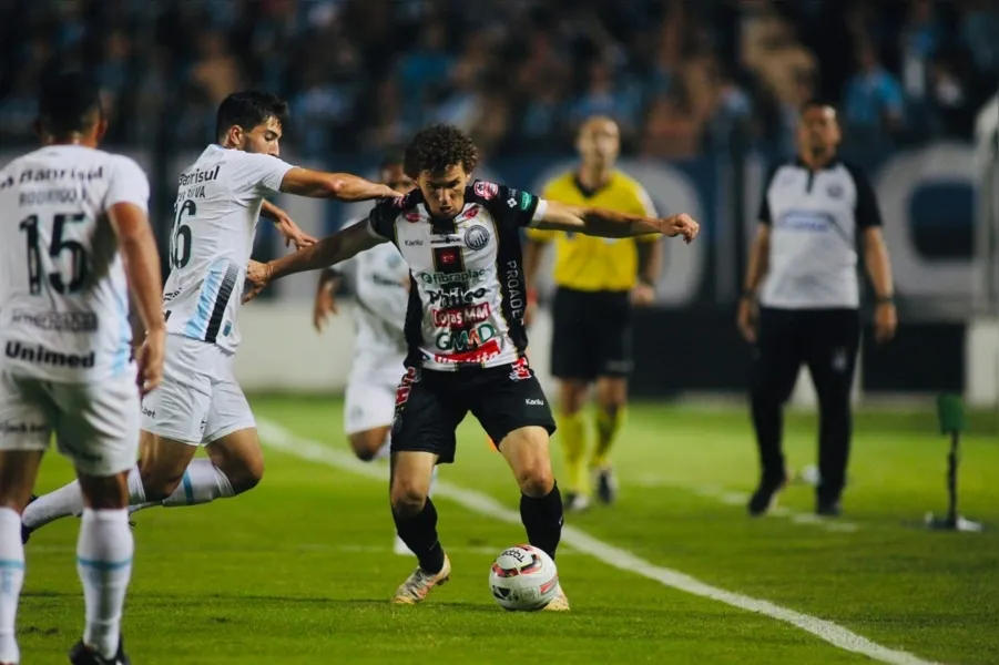 Operário sofre derrota para o Grêmio em casa