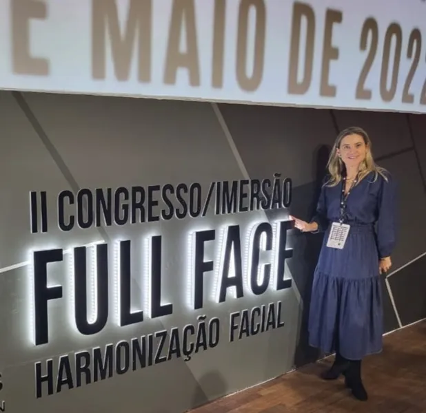 REGISTRO – A competente profissional Xenia Leite está em São Paulo participando do II Congresso/Imersão Full Face Harmonização Facial.