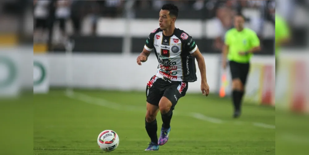 Thomaz marcou 3 gols em 85 jogos pelo Fantasma.