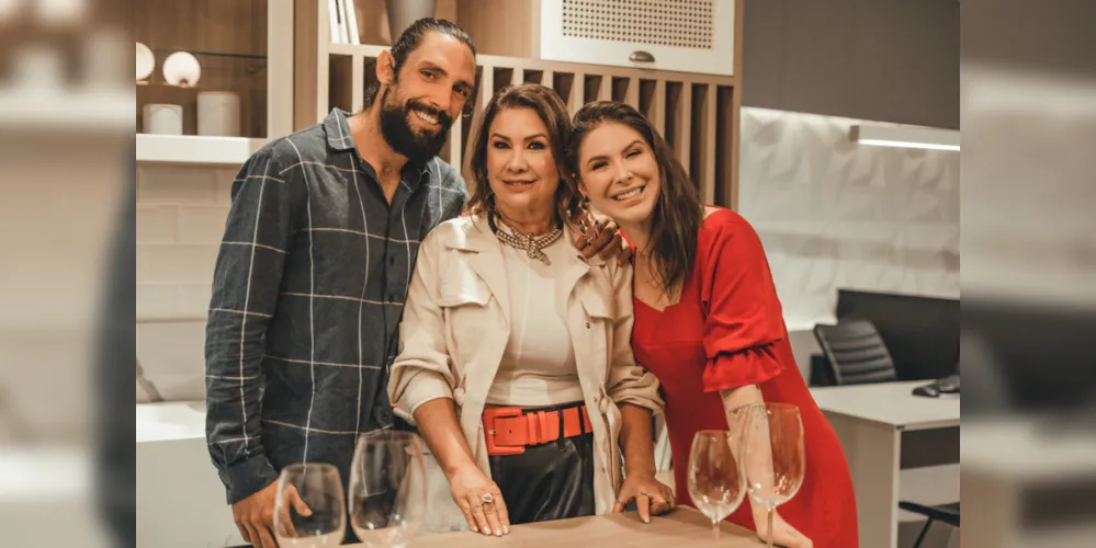 Selma Zarpellon e seus filhos Driellen Zarpellon e Rafael Zarpellon