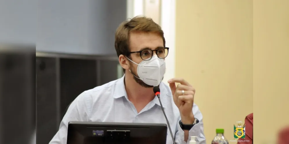 Stocco deve levar o tema à tribuna nesta quarta-feira (4), questionando a própria legalidade da decisão da prefeita.