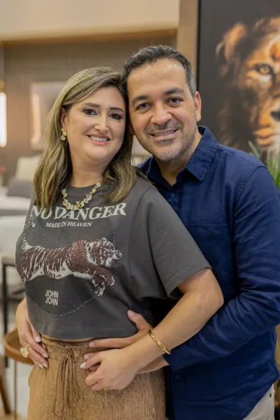 Jair Lopes Junior e Gilmara Gumiero Lopes