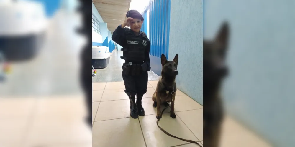 Moisés foi surpreendido durante seu aniversário de 06 anos pela visita de equipes da Guarda à escola durante o período da manhã
