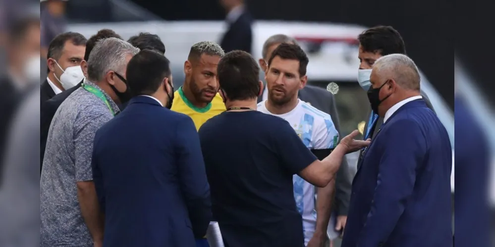 A CBF revelou ainda que Tite (treinador) e Juninho Paulista (coordenador técnico) haviam solicitado o cancelamento da partida à Ednaldo Rodrigues, presidente da entidade.