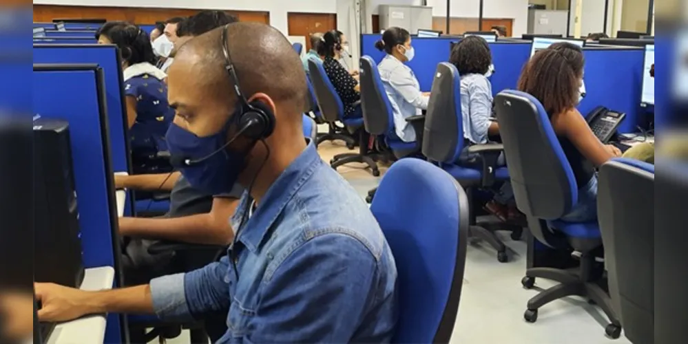 A ligação é gratuita e pode ser feita de qualquer telefone fixo ou celular, todos os dias da semana, das 8h às 21h30.