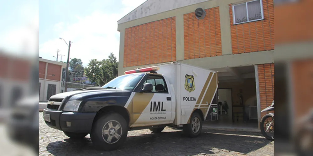 Instituto de Criminalística foram acionadas para encaminhar o corpo ao Instituto Médico Legal (IML) de Ponta Grossa