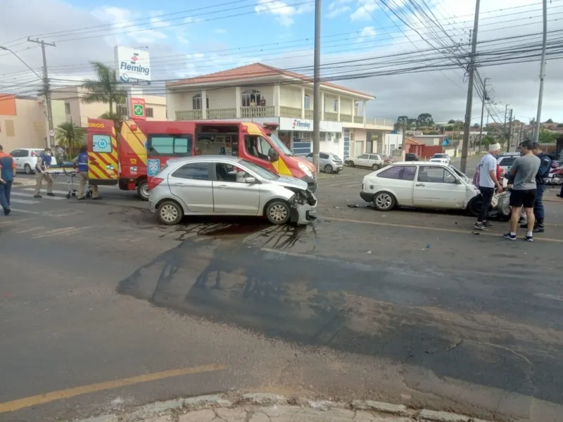 Acidente mobilizou equipes do Corpo de Bombeiros