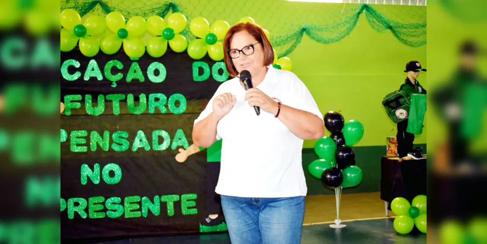 Prefeita Alcione Lemos é a primeira mulher a liderar o Executivo municipal de Jaguariaíva em todos os 200 anos de história