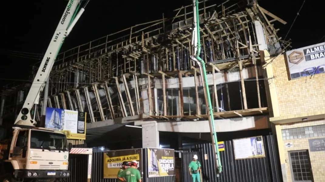 Estrutura ficou danificada após o desabamento
