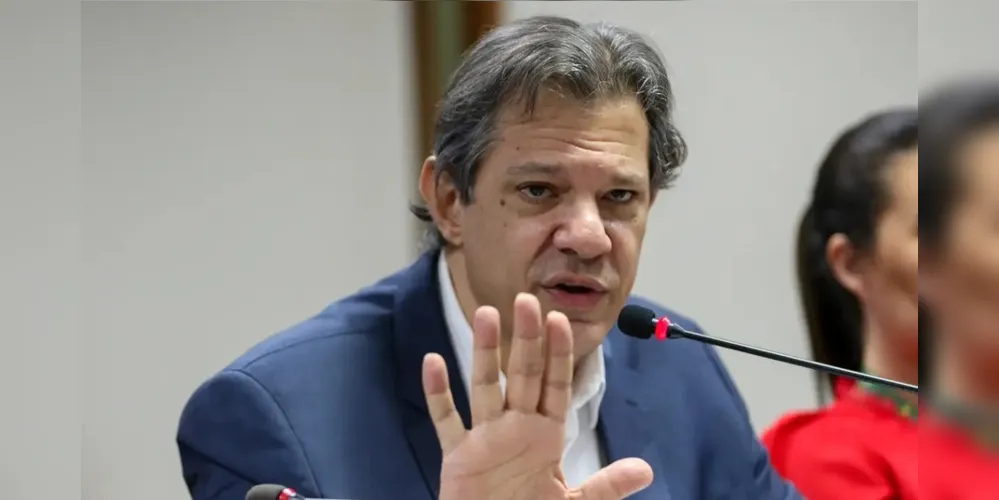 O aumento da carga tributária que incide sobre o diesel, decorrente da retomada da cobrança dos impostos federais
