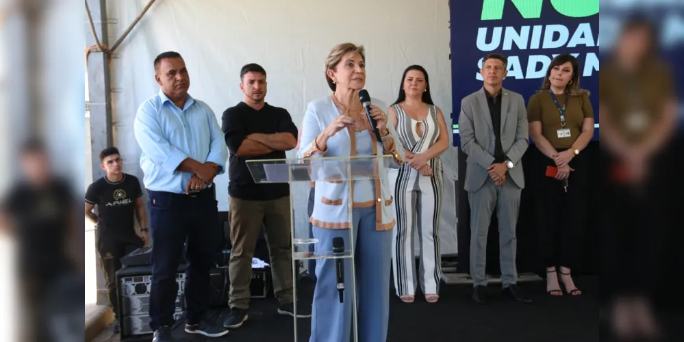 Prefeita Elizabeth, durante cerimônia de inauguração