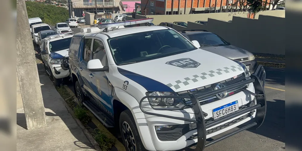 Tanto a maconha, como o carro foram encaminhados à 13ª Subdivisão Policial de Ponta Grossa (13ª S.D.P.)