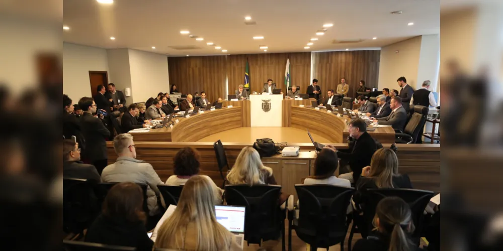 Um pedido de vista na sessão ordinária desta terça-feira (28) da Comissão de Constituição e Justiça (CCJ) da Assembleia Legislativa do Paraná adiou a votação do projeto
