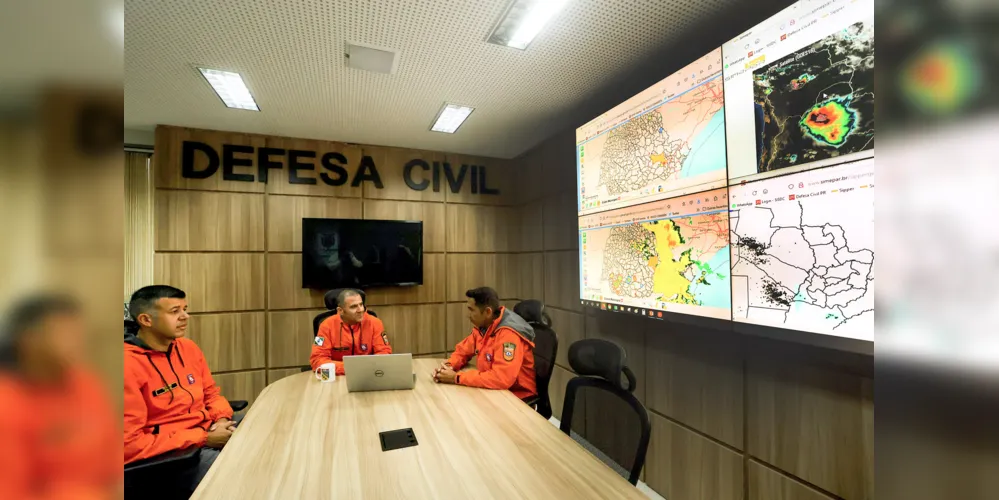 Equipe da Defesa Civil afirma realizar pesquisas e analisar riscos dos municípios da região
