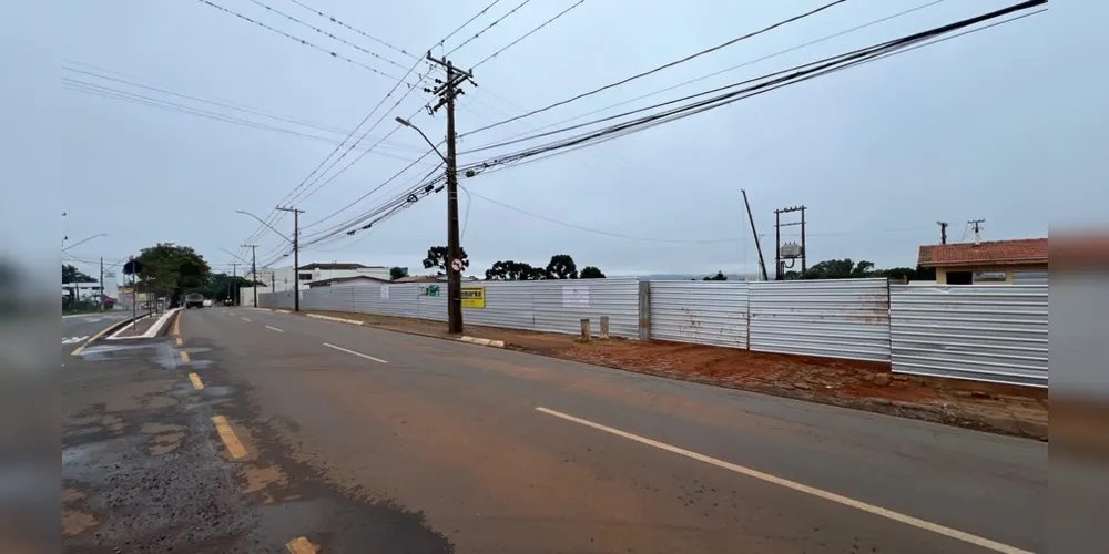 O Muffato Max Atacadista será construído em terreno com área total de 25.505 metros quadrados, na Avenida Visconde de Mauá