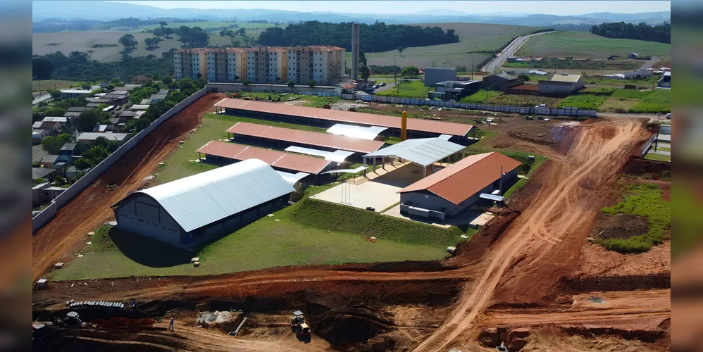 A Escola Municipal Integral Professora Ondina de Oliveira Mattos é um projeto ambicioso