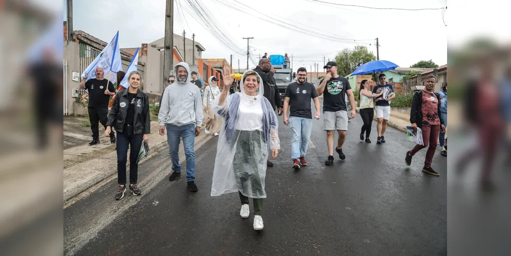 Elizabeth Schmidt (União) visitou moradores da região do Dom Bosco