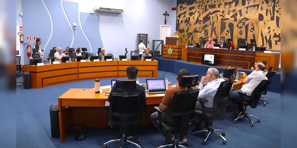 Vereadores de Ponta Grossa durante sessão ordinária desta quarta-feira (11)