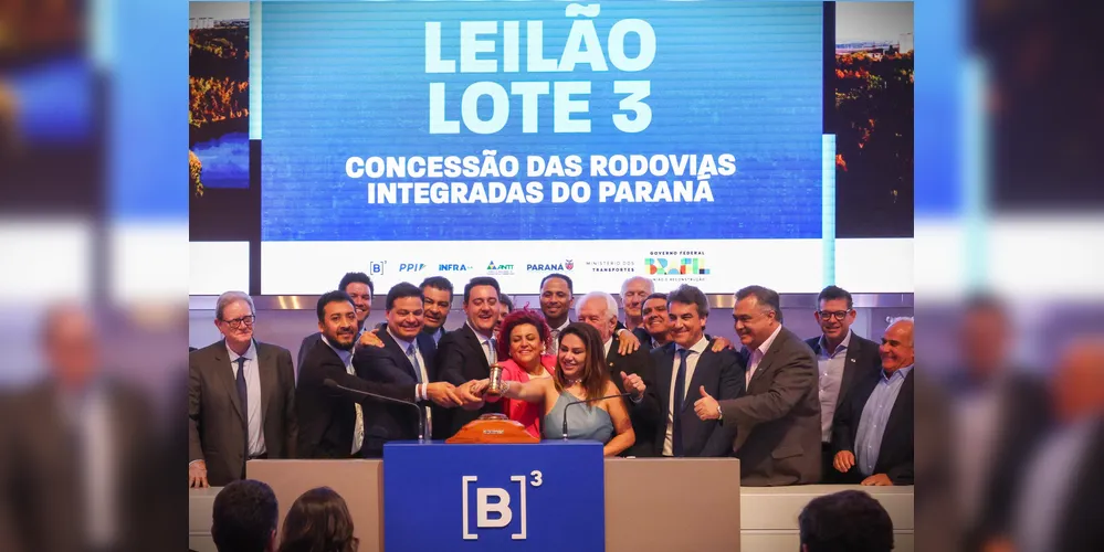 Lideranças políticas 'bateram o martelo' na Bolsa de Valores