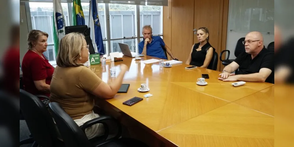 Reunião com representantes