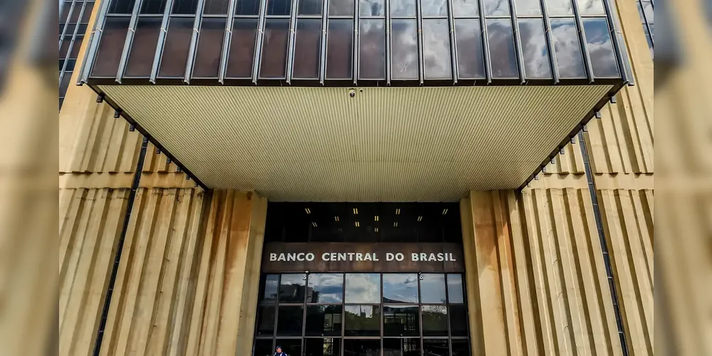 Em comunicado, o Copom atribuiu à elevação acima do previsto às incertezas externas e aos ruídos provocados pelo pacote fiscal do governo