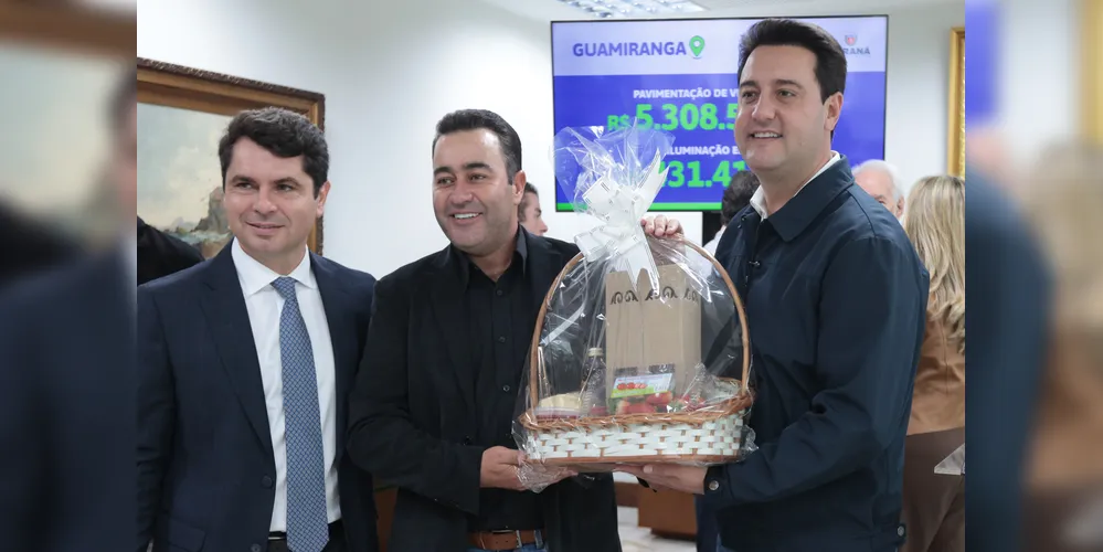 Alexandre Curi, Marcelo Leite e Ratinho Junior estiveram reunidos