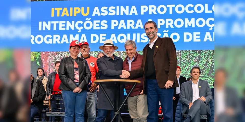 Luiz Inácio Lula da Silva e Enio Verri estiveram reunidos nesta quinta-feira (29)